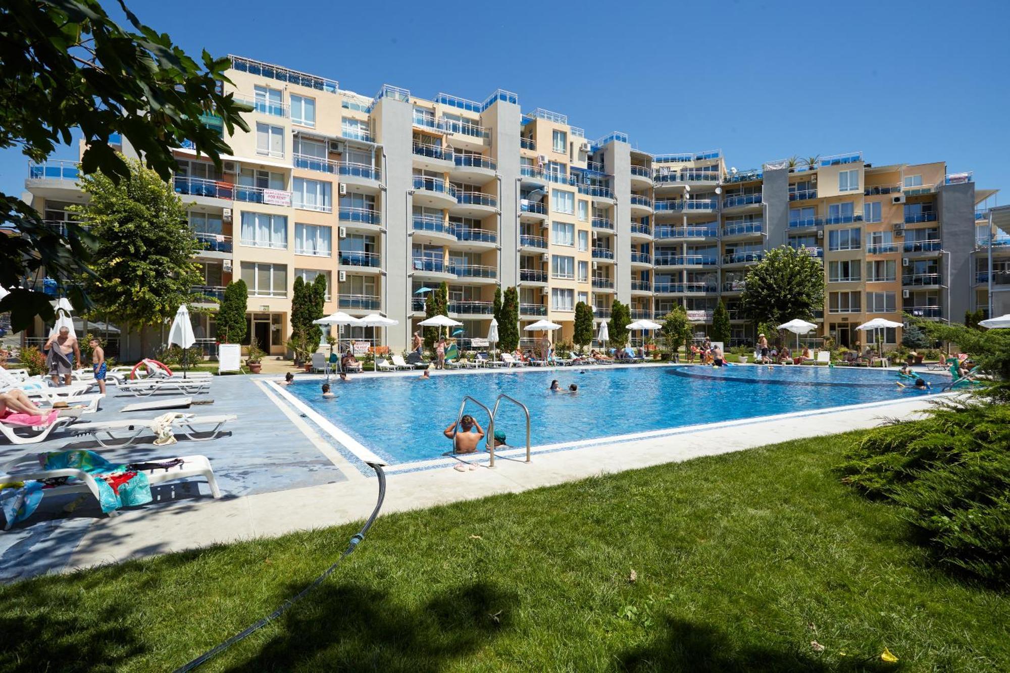 Apartment Luxury First Line With Pool By The Sea Nesebar